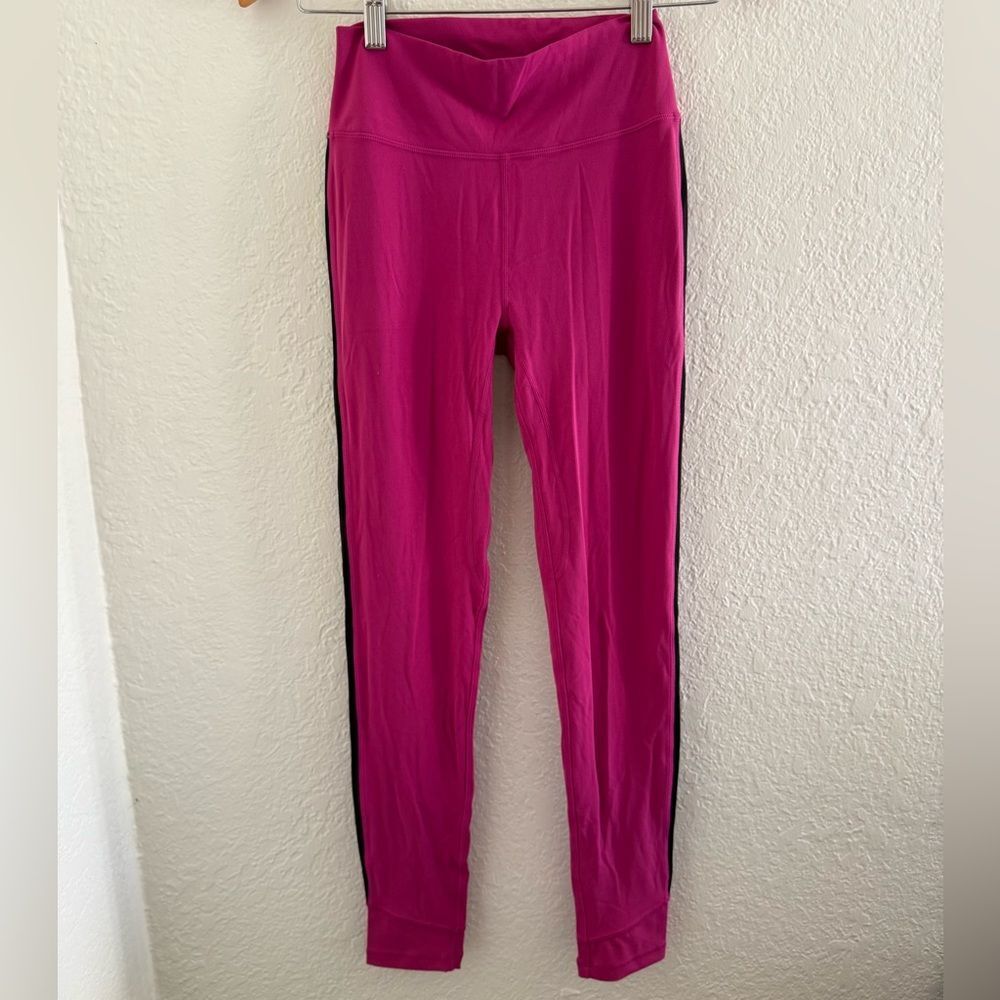 Stori Fuchsia Leggings with Black Accents